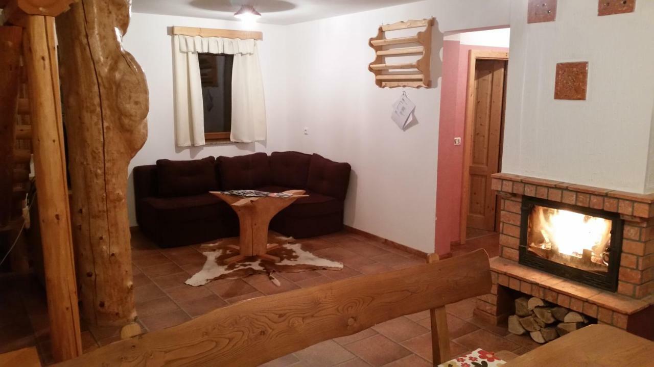 Turizem Pavlin Apartments Senturska Gora Екстериор снимка